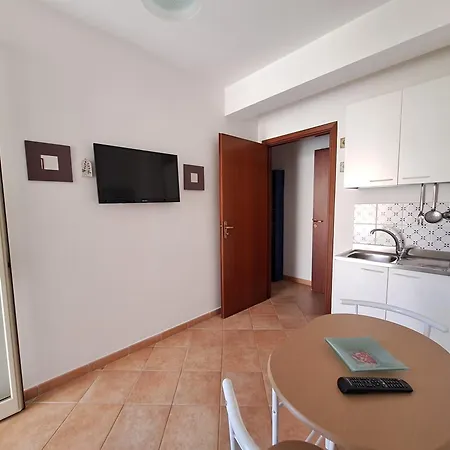 Rosaflo - Ampio Appartamento Con Terrazza Cefalú