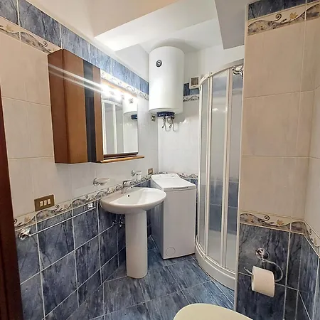 Rosaflo Con Terrazza A Apartment *