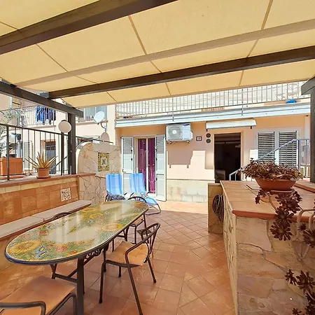 Rosaflo Con Terrazza A *