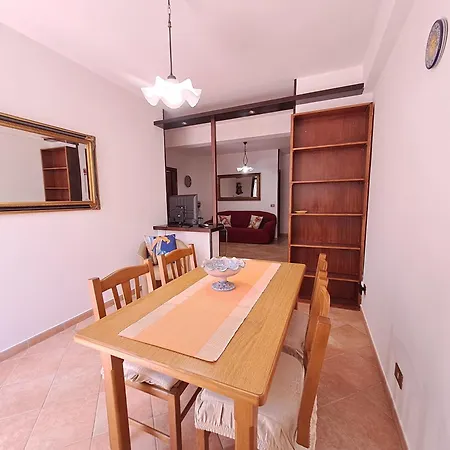 Rosaflo Con Terrazza A