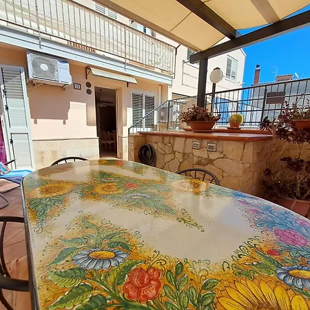 Rosaflo Con Terrazza A * Cefalu